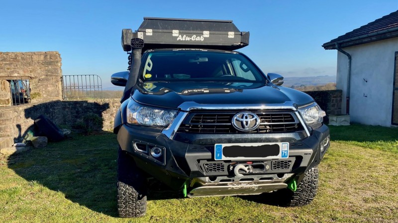 Hilux.JPG